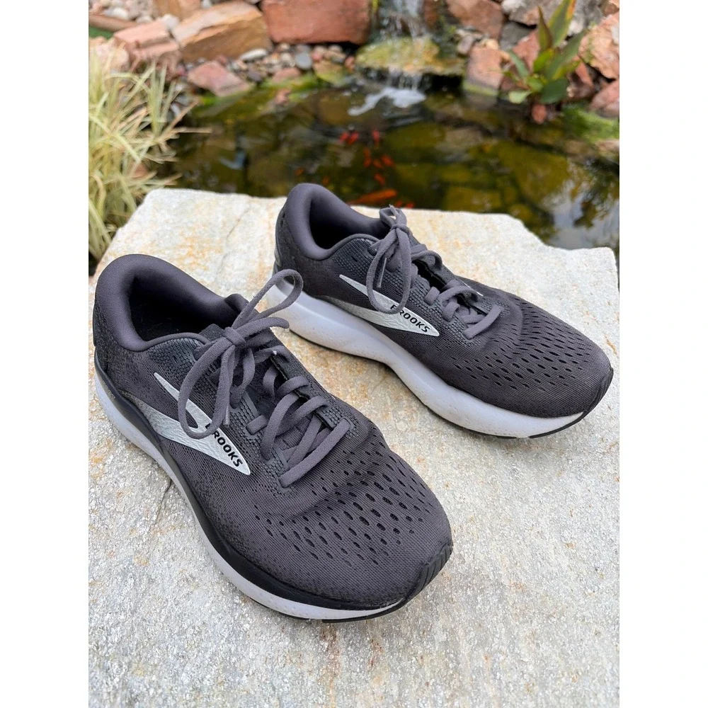 Brooks ghost 16